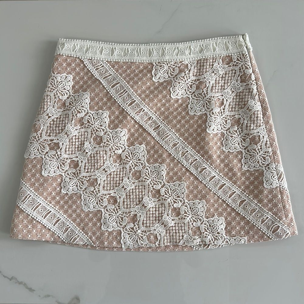 Endless Rose Crochet Lace Mini Skirt Size Medium